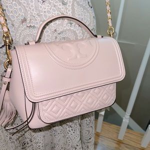 Price drop 🔥🔥🔥New with tags Tory Fleming Crossbody.